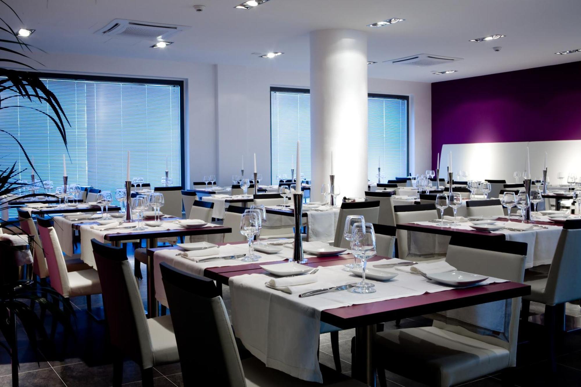 拿破仑酒店 Torre Melissa 外观 照片
