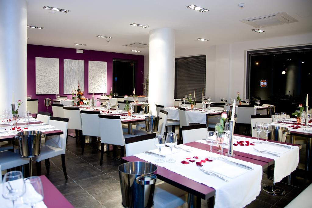 拿破仑酒店 Torre Melissa 外观 照片